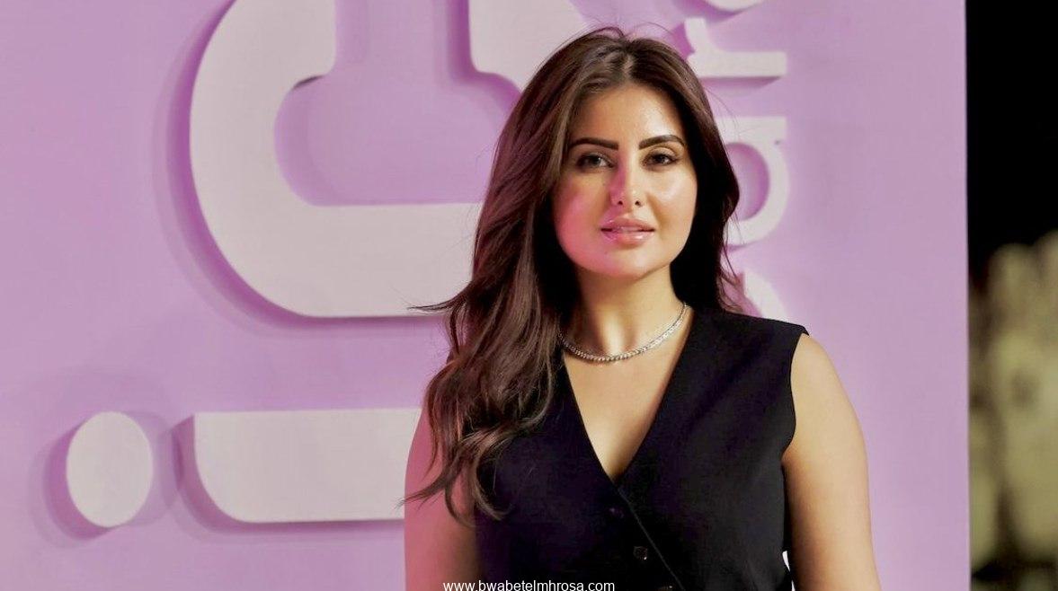 تألقت الفنانة رشا بن معاوية في أحدث ظهور لها، وذلك أثناء حضورها آخر حفلات الفنان تامر حسني والتي أقيمت في منطقة الأهرامات.