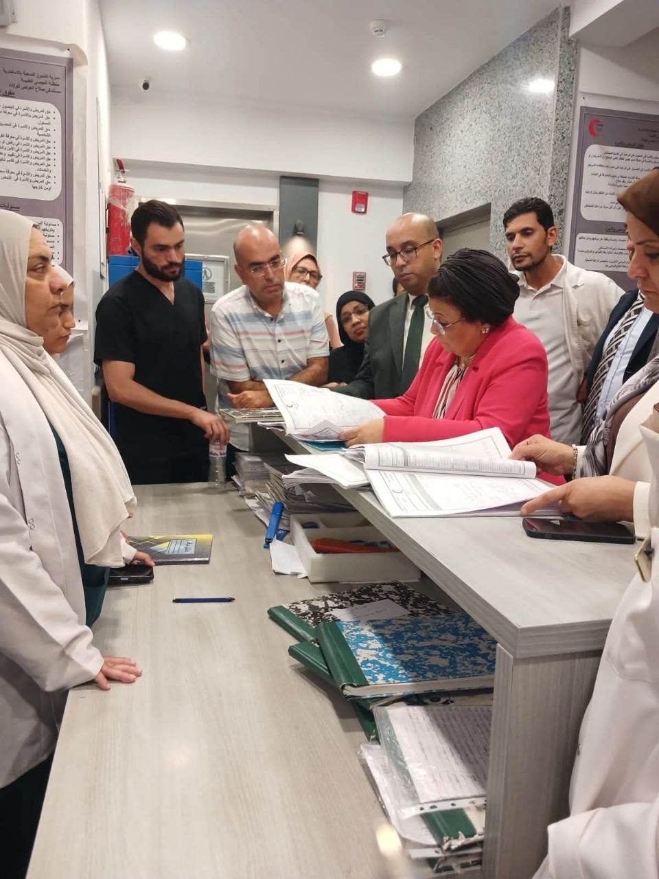 في الثانية فجراً.. تفاصيل جولة نائب وزير الصحة بمستشفى صلاح العوضي بالإسكندرية لمتابعة جودة الرعاية الطبية